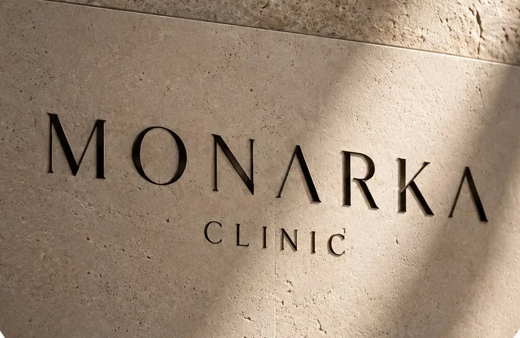 Entrada de Monarka Clinic, Paseo de Gràcia 130, Barcelona
